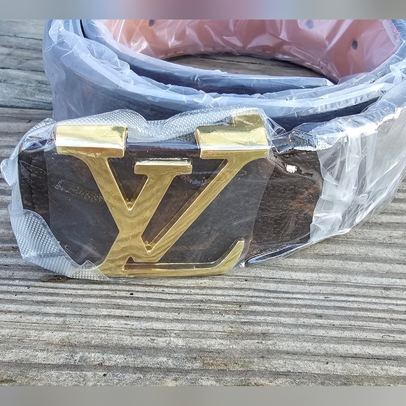 Fashion Leather Monogram Belt w/Buckle - Picture 4 of 5
